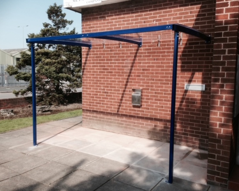 Smoke shelters & Paving